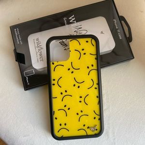 SOLD Wildflower case